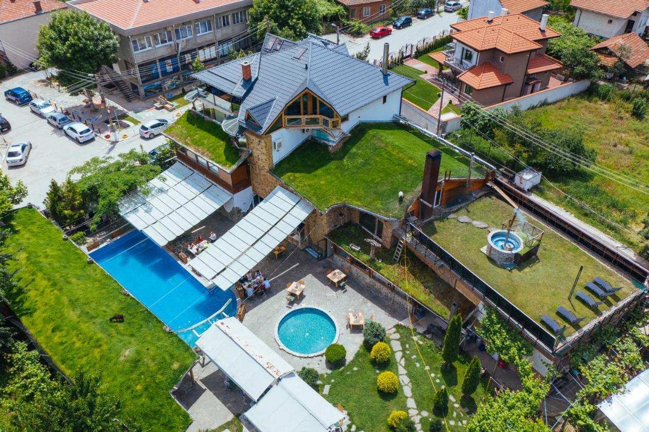 Отель Tihiat Kut Complex Кюстендил Экстерьер фото