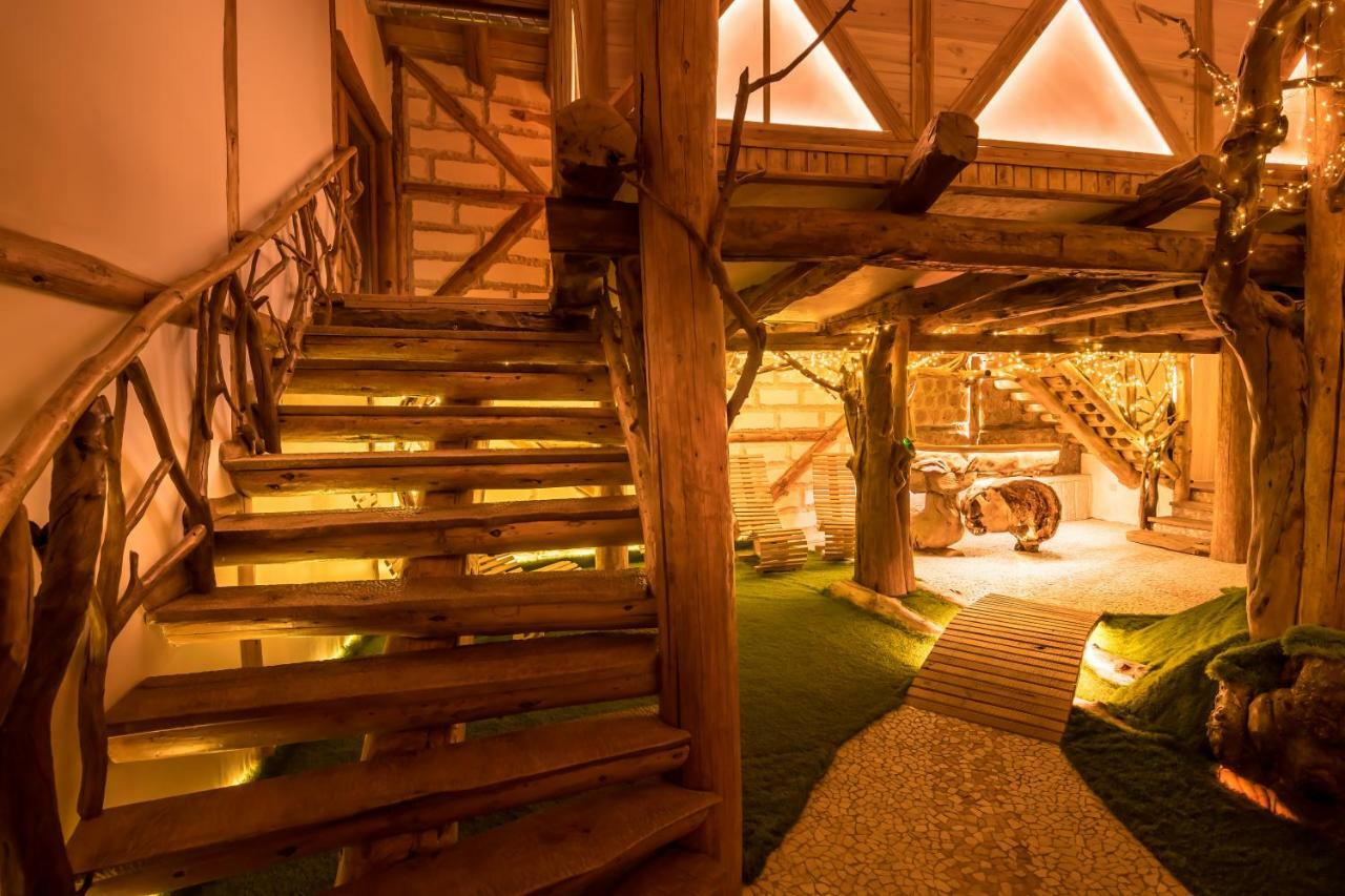 Отель Tihiat Kut Complex Кюстендил Экстерьер фото
